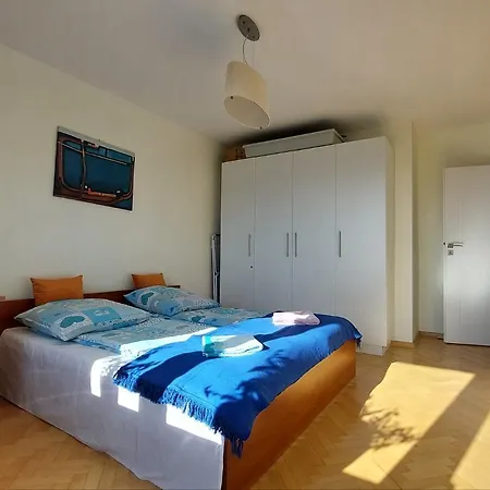 Apartament Z 3 Sypialniami Apartment